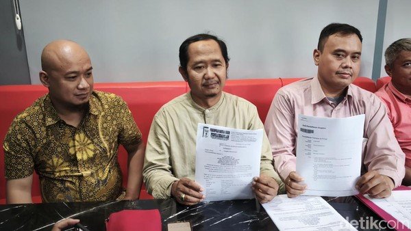 Di Persulit Saat Ingin Membeli Mobil Esemka, Warga Laweyan Solo Gugat Jokowi Dan PT SMK